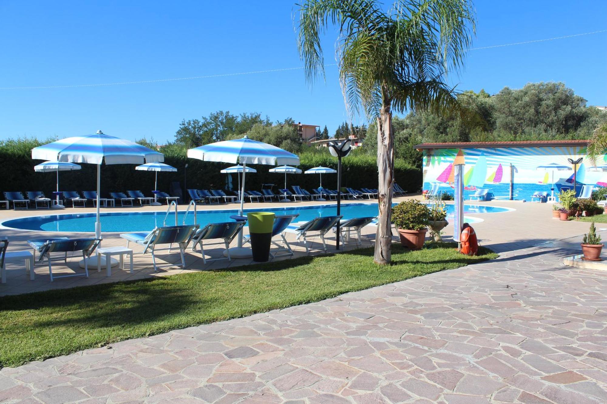 Club Esse Aquilia Beach Village Badolato Marina Εξωτερικό φωτογραφία