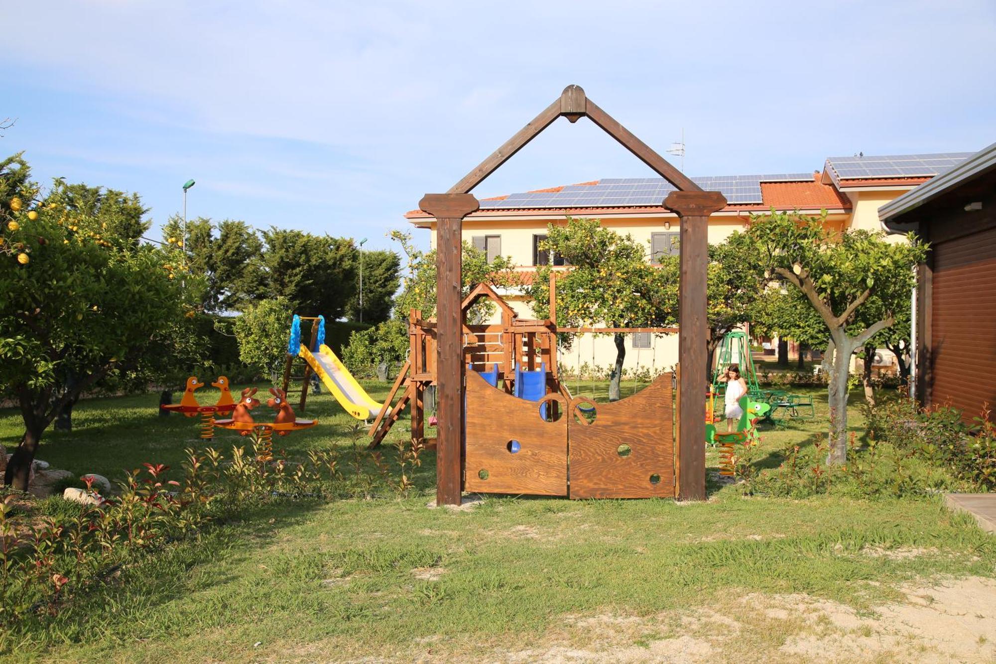 Club Esse Aquilia Beach Village Badolato Marina Εξωτερικό φωτογραφία