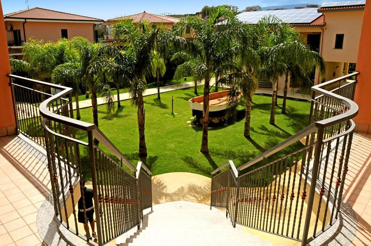 Club Esse Aquilia Beach Village Badolato Marina Εξωτερικό φωτογραφία
