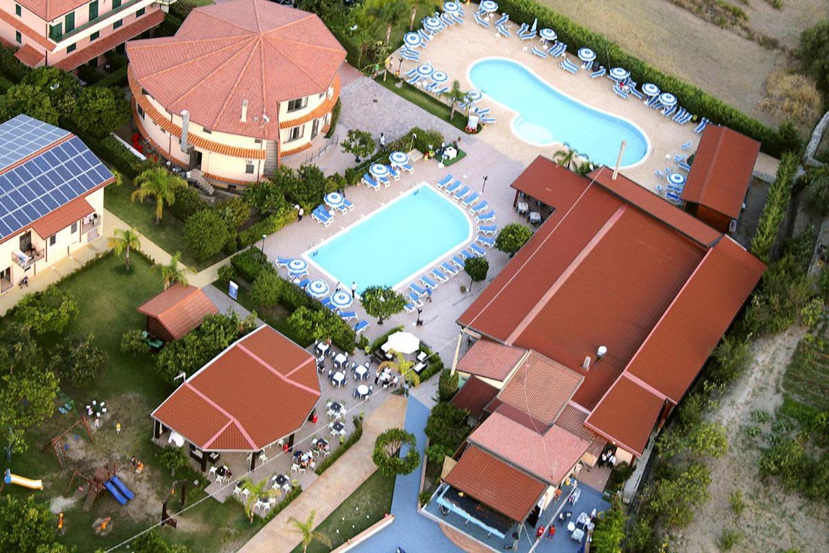 Club Esse Aquilia Beach Village Badolato Marina Εξωτερικό φωτογραφία